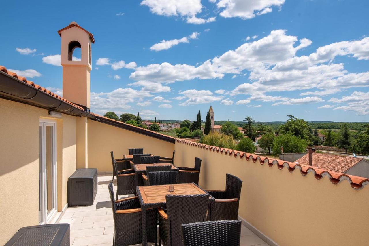 Via Flavia With Common Pool Hotel Labinci Exterior photo